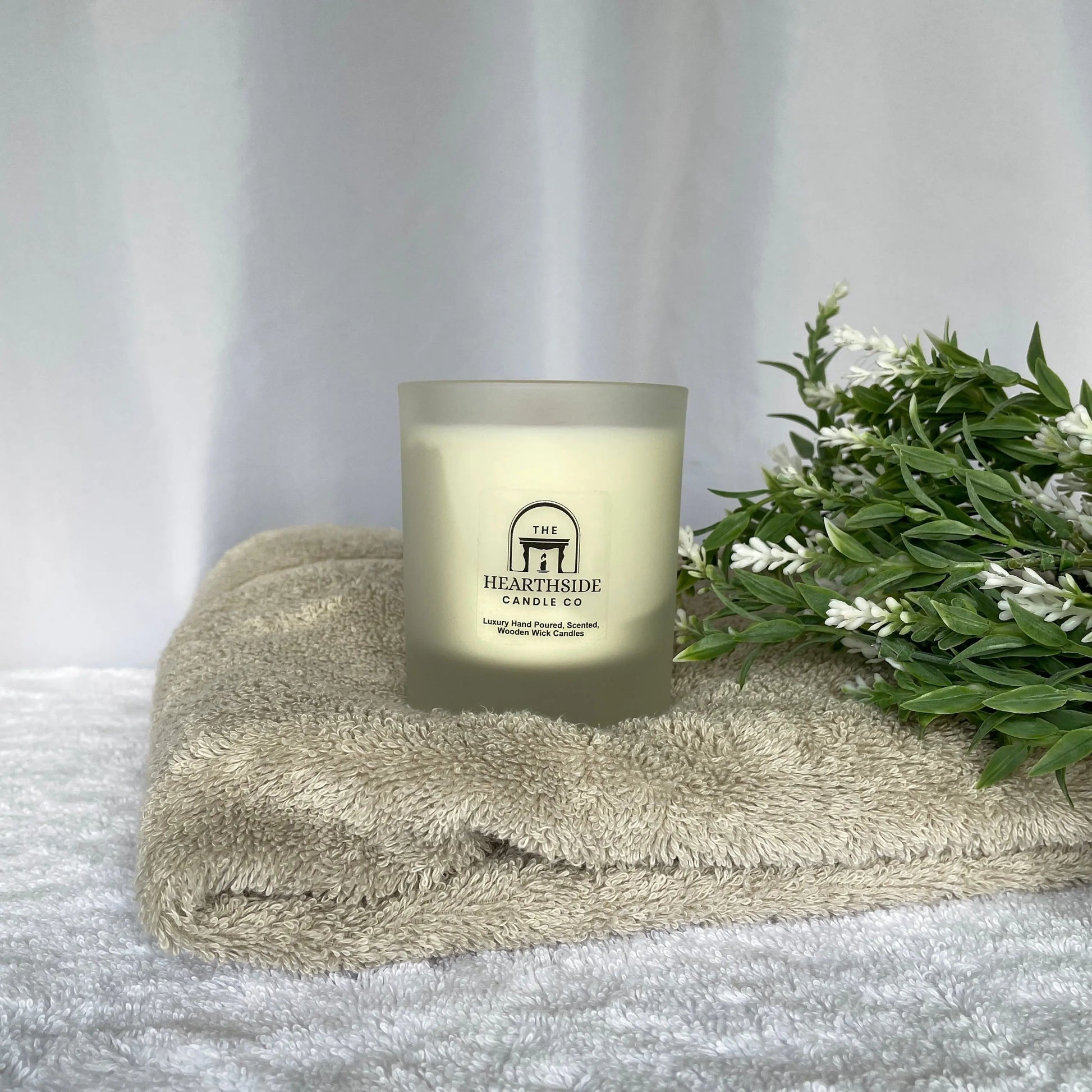 Fresh Laundry Candle-Luxury 30cl Scented Wooden Wick Soy Wax Candle-The Hearthside Candle Co